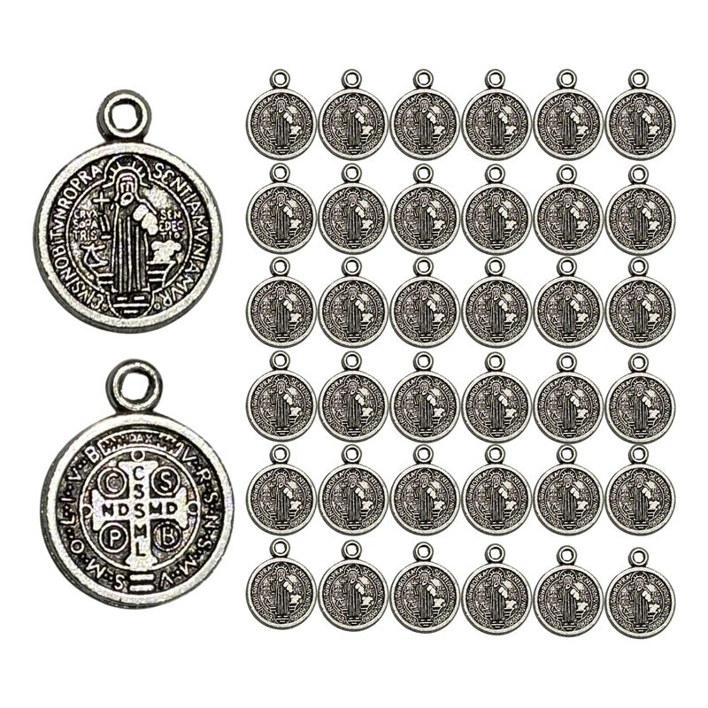 Dije Medalla San Benito Metal Chica 75 Piezas Plateado